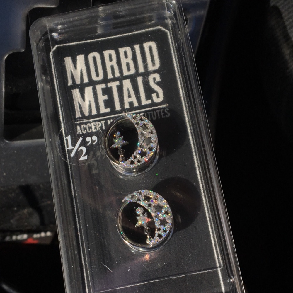 *SOLD* 1/2g or 12mm Moon Tunnels